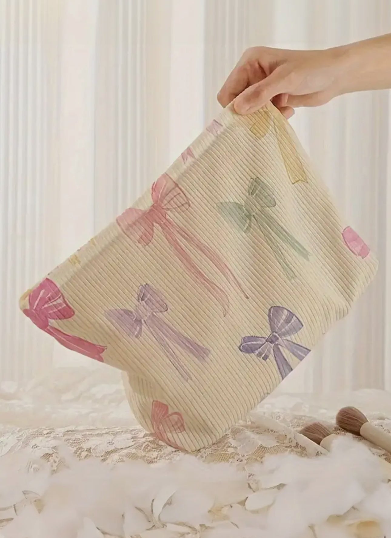 Bow Zipper Pouch