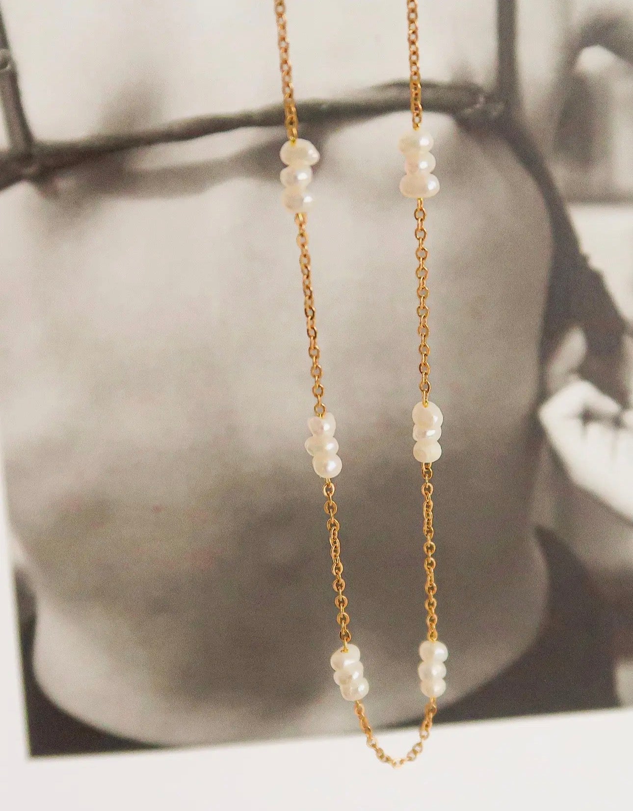 Pearl Dash Necklace