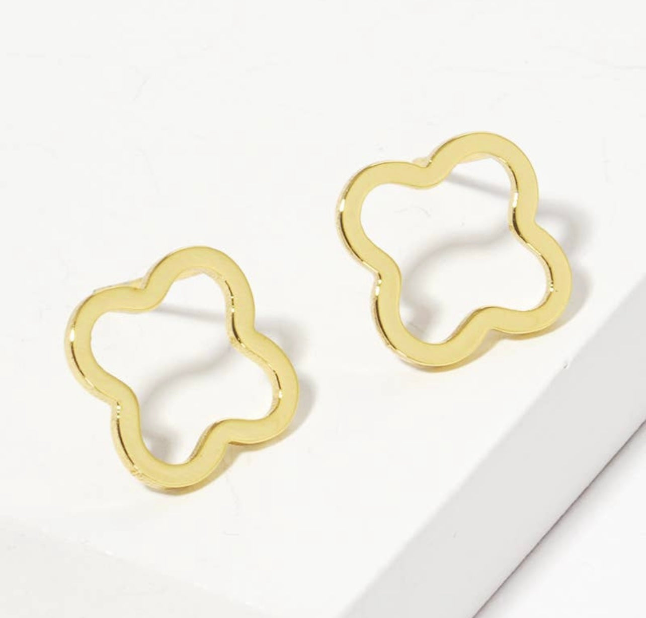 Clover Frame Studs