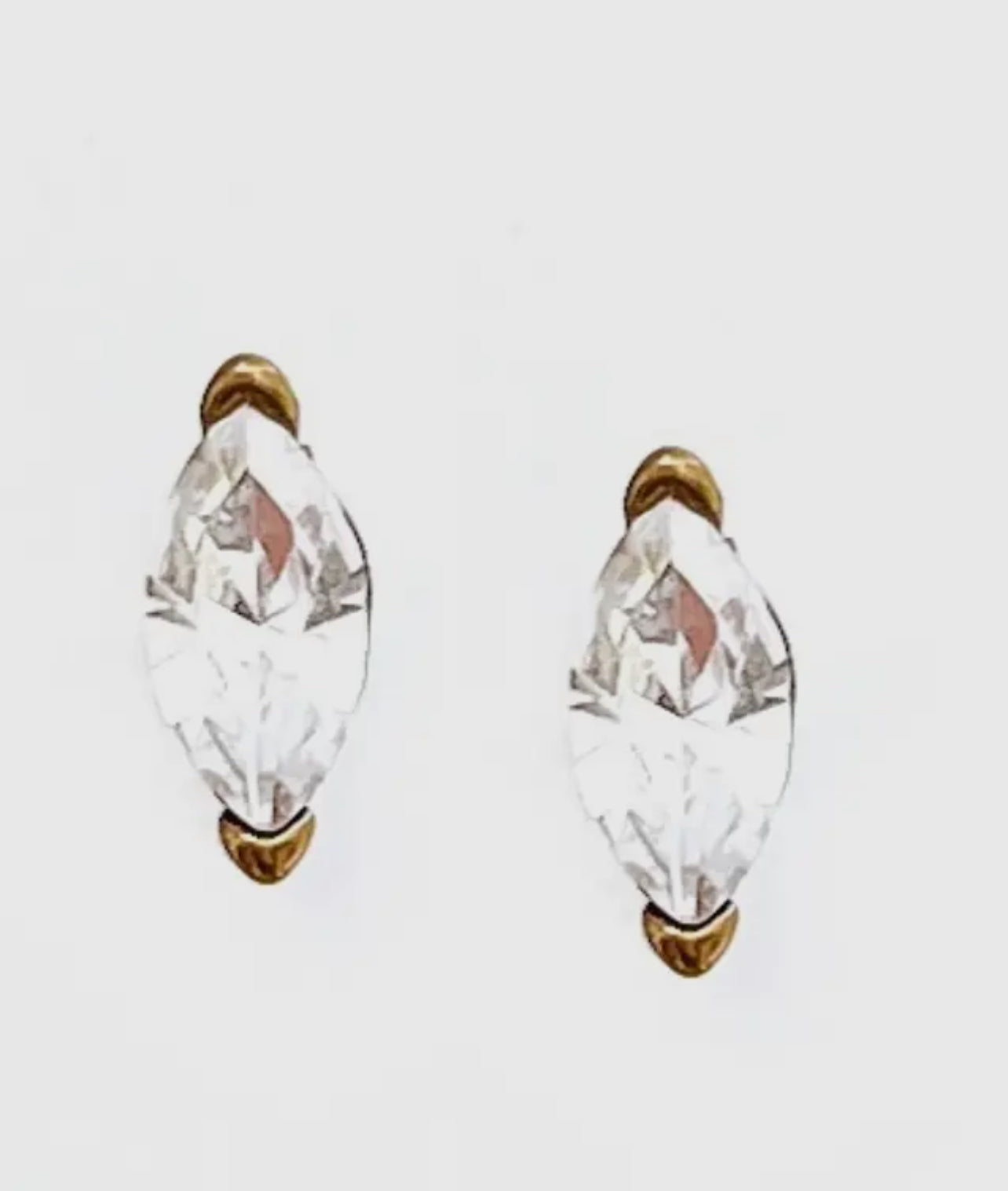 Elara Stud Earring