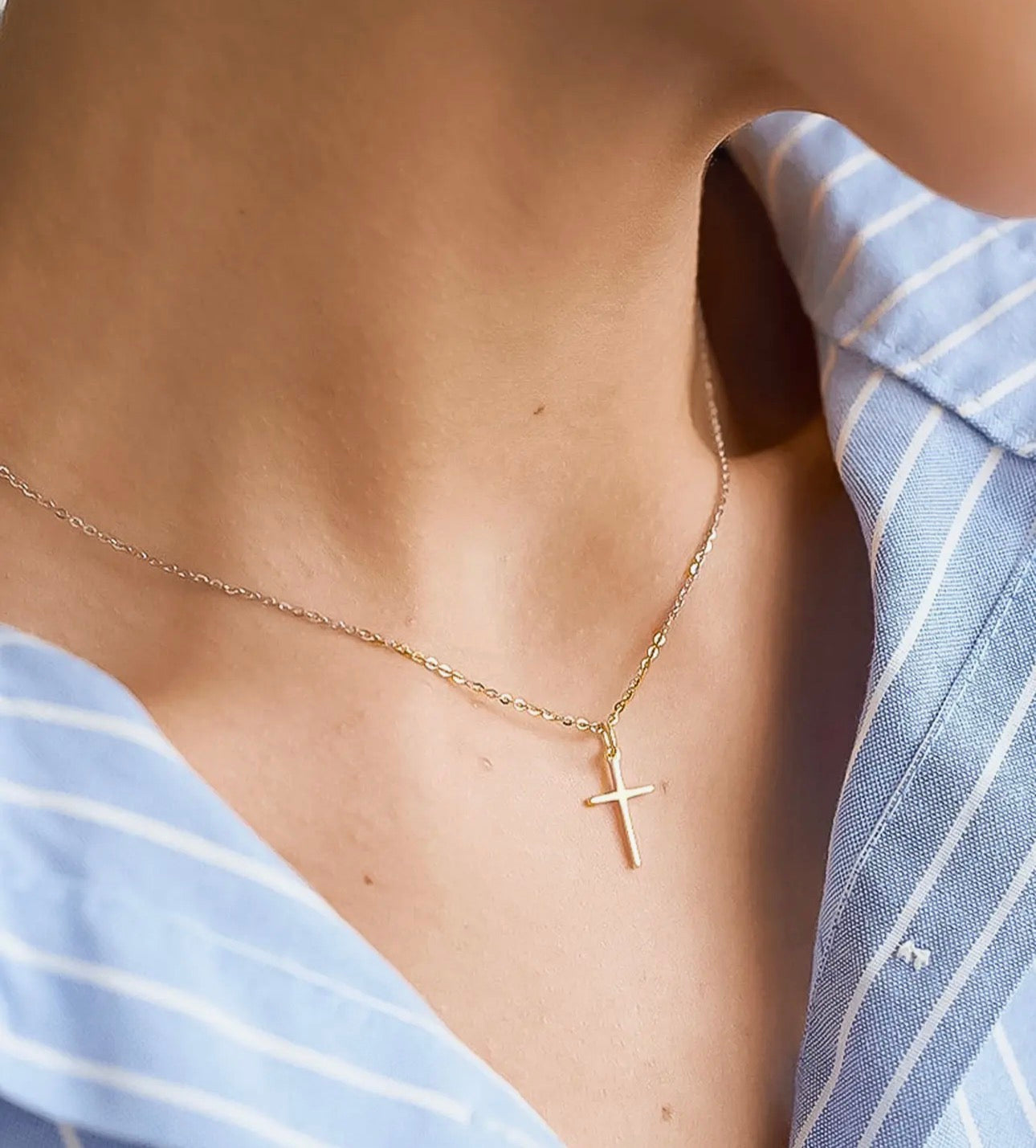 Tirza Cross Necklace