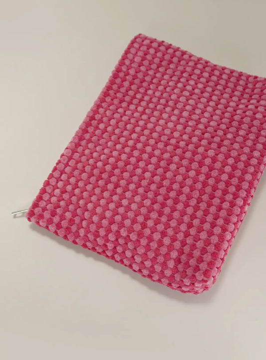 Bubble Checkered Pouch