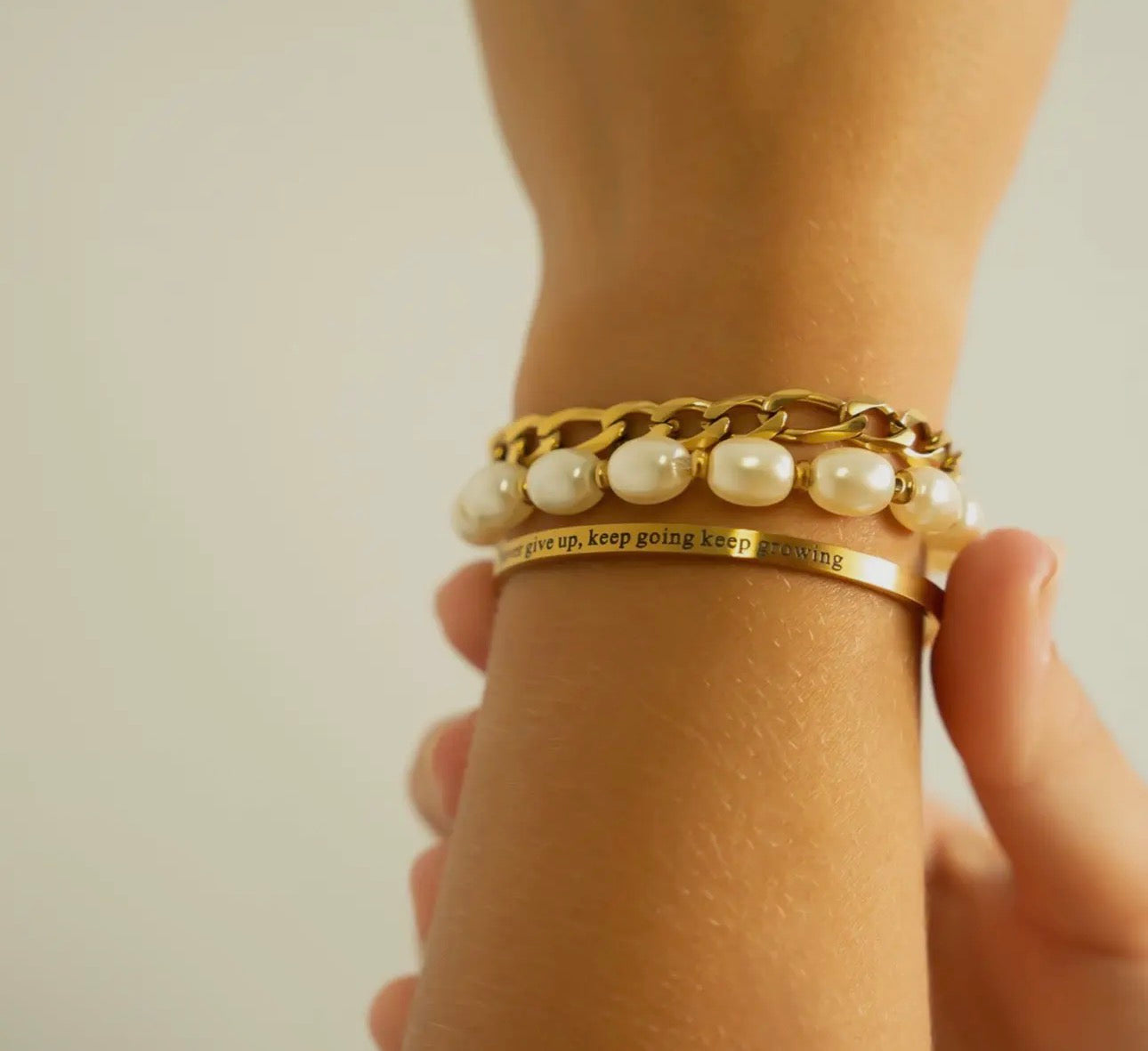 Kiska Glass Pearl Bracelet